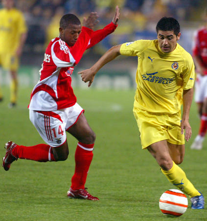 比利亚雷亚尔内部会议纪要流出——清晨主帅复盘，亚冠使命明确，纪律约束更严格的简单介绍-九游体育