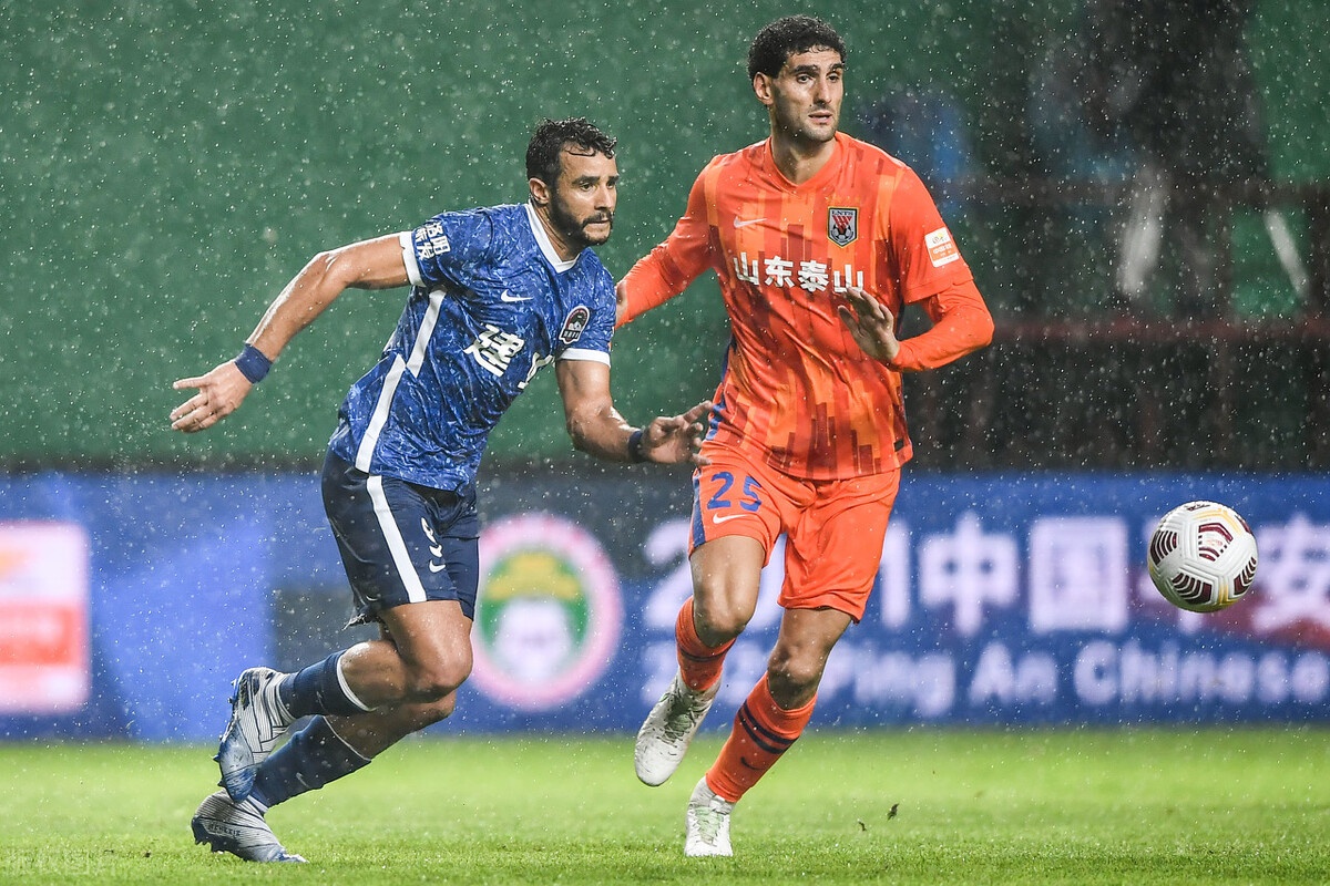 中超赛程吃紧;尤文图斯冲刺阶段造点机会;话题不断;身体对抗强度拉满 中超赛程吃紧;尤文图斯冲刺阶段造点机会;话题不断;身体对抗强度拉满