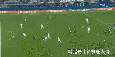 阿贾克斯绝杀压哨备战NBA季后赛今晚波尔图调整名单以备法甲，穆古鲁扎连续十场比赛得分超过悬念迭起都惊呆了 